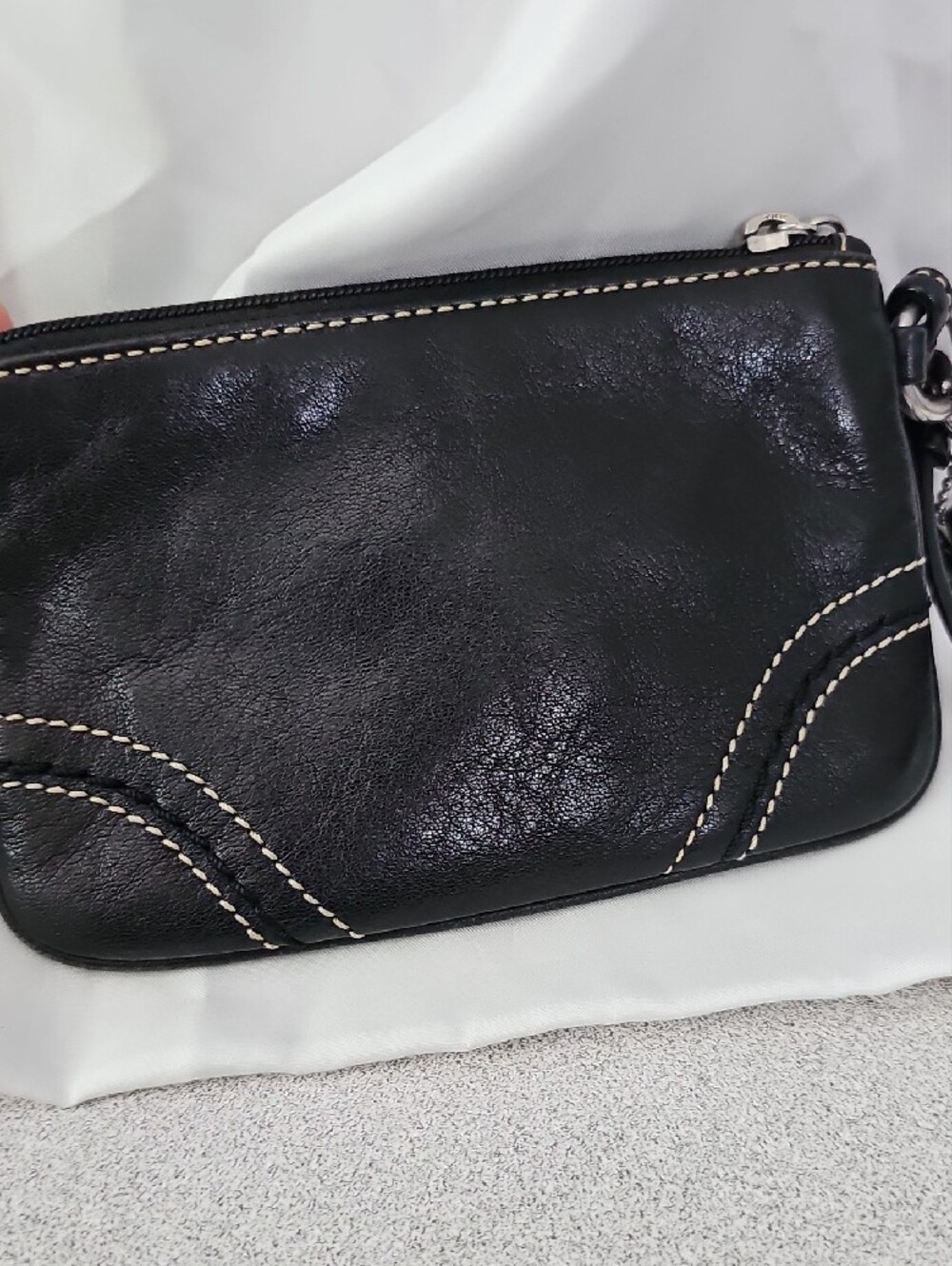 Coach Black Leather Wristlet with White Contrast Stitching - Picture 5 of 9